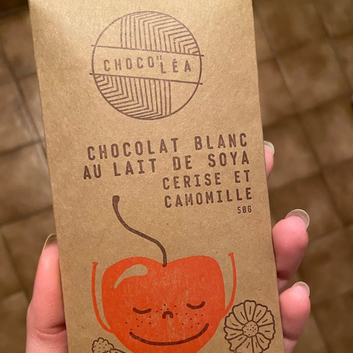 photo of Choco de léa Chocolat blanc cerise et camomille shared by @missnarciss on  07 Feb 2021 - review