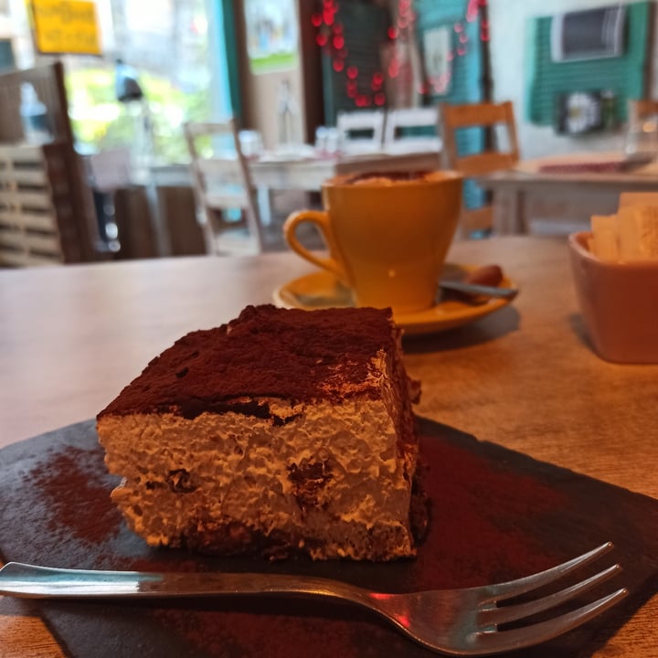 review photo of VegAmore Tiramisù shared by @savisara8 on 12 Mar 2022 - review