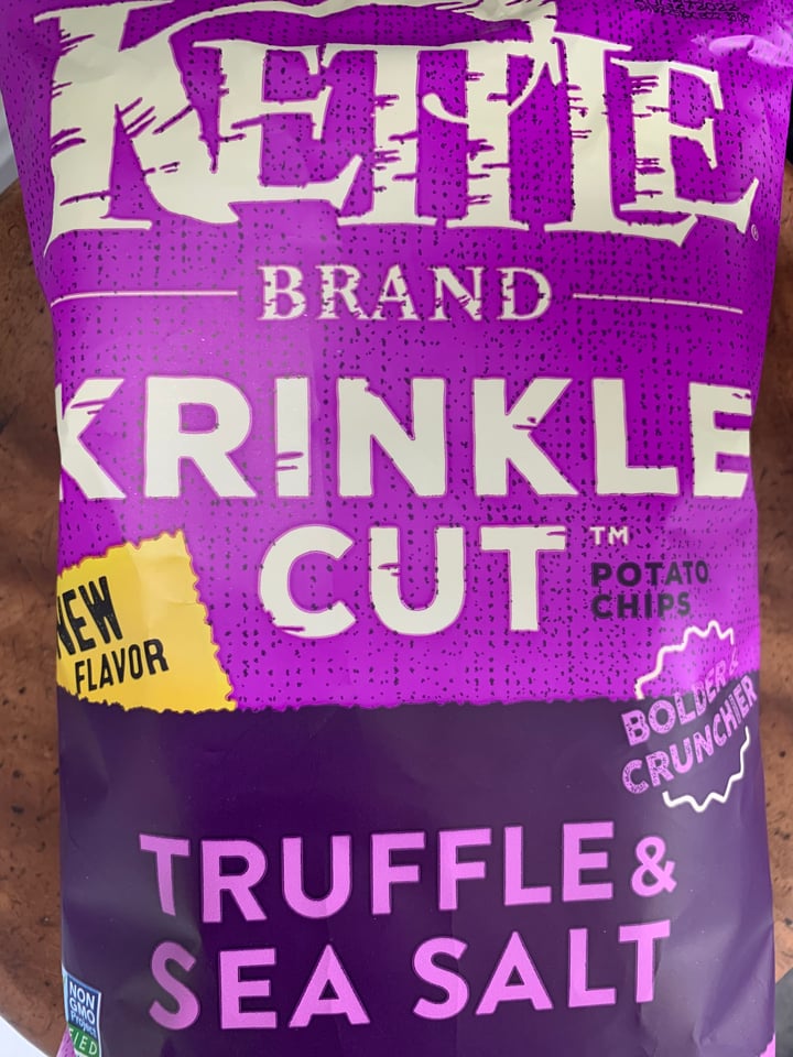 photo of Kettle Brand Truffle & Sea Salt shared by @jeremytheape on  05 Jun 2022 - review