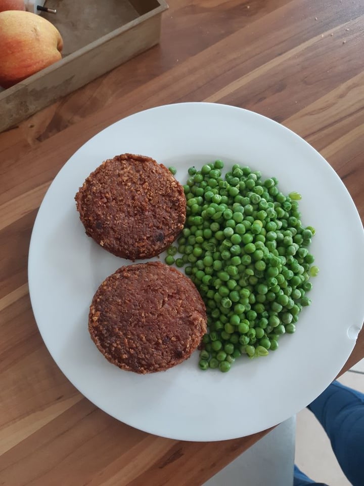 photo of Beyond Meat Beyond Burger Plant-Based Patties shared by @mokina360 on  20 Feb 2020 - review