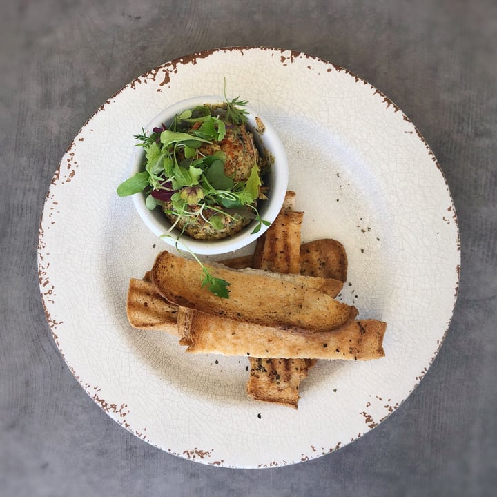 photo of Seed Plant-Based Cafe Smashed Chickpea Dip shared by @janeelizabeth on  22 Aug 2019 - review