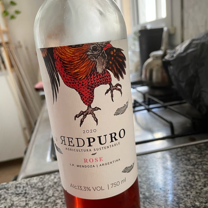 review photo of Red puro Vino Rose Orgánico shared by @gabbyta on 25 May 2022 - review