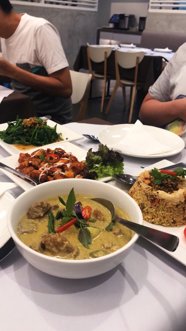 photo of Veggielicious Thai Cuisine Green Curry Lion's Mane mushroom shared by @arxuann on  27 May 2019 - review