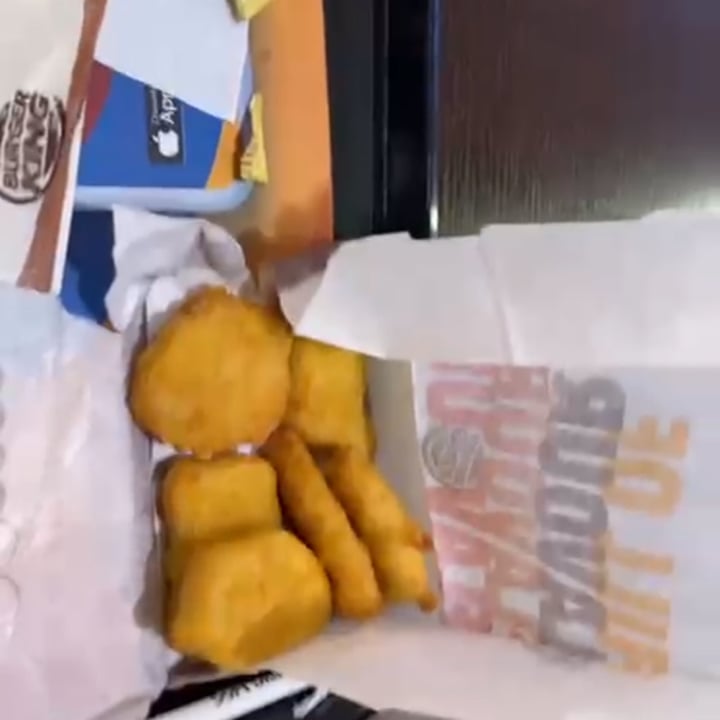 photo of Burger King nuggets plant based shared by @gaia98 on  07 Apr 2022 - review
