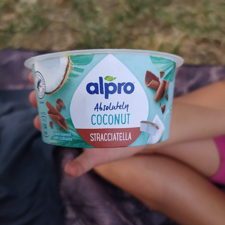 review photo of Alpro Absolutely Coconut STRACCIATELLA shared by @effeffe on 12 Jul 2022 - review