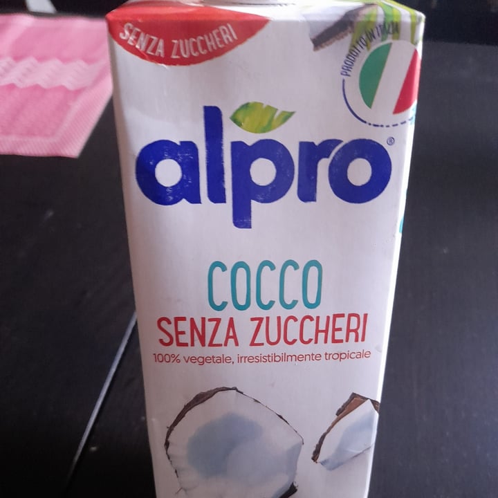 photo of Alpro Bevanda Al Cocco Senza Zuccheri shared by @bibu on  11 Jun 2022 - review