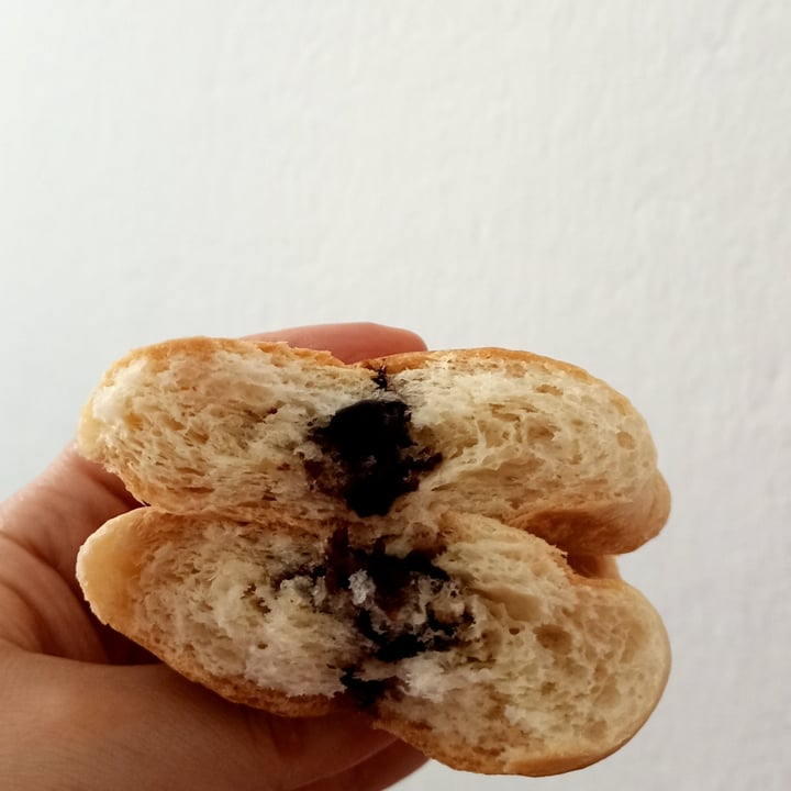 photo of Vemondo Croissant with chocolate filling shared by @marsss on  10 Feb 2022 - review