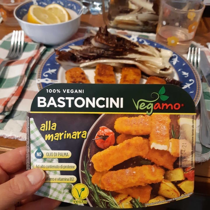 photo of Vegamo Bastoncini 100% Vegani shared by @francescabal on  17 Apr 2021 - review