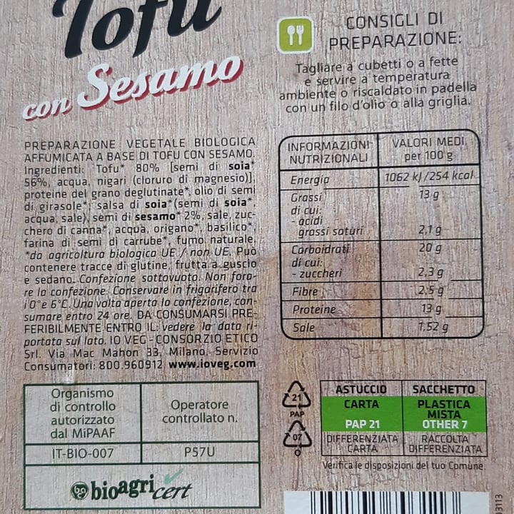 photo of ioVEG Tofu con sesamo shared by @zetasimo83 on  27 Sep 2022 - review