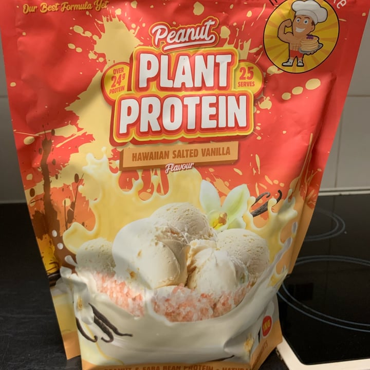 photo of Macro mike Hawaiian Salted Vanilla Plant Protein shared by @naomimk on  25 Oct 2021 - review