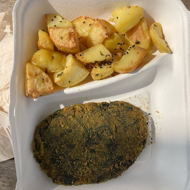 photo of VgOloso Cotoletta con patate al forno shared by @larazane on  29 Mar 2022 - review