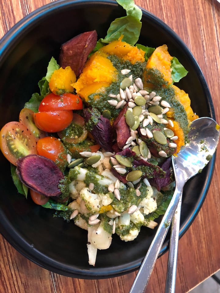 photo of The Autobus Salad Bowl shared by @livebylove on  06 Jul 2019 - review