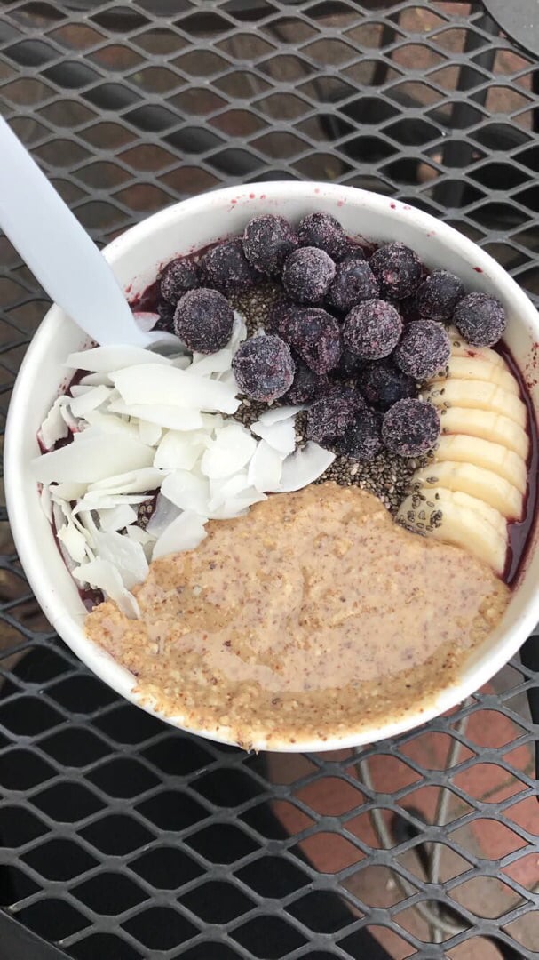 review photo of UpDog Smoothies & Juices Warrior Bowl shared by @veganwalkerr on 13 Aug 2018 - review