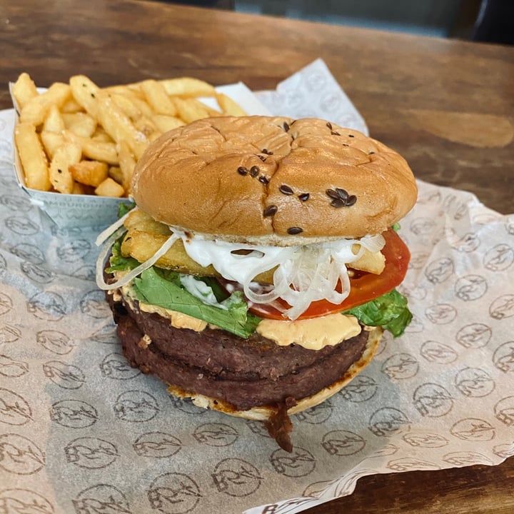 photo of Burger 54 Hamburguesa NOT Cheese shared by @jazminorellanaok on  03 Apr 2021 - review