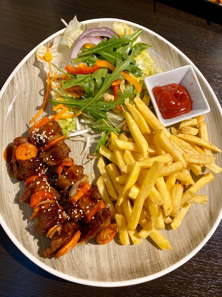 photo of Loving Hut Happy Summer shared by @hindu on  12 Mar 2020 - review