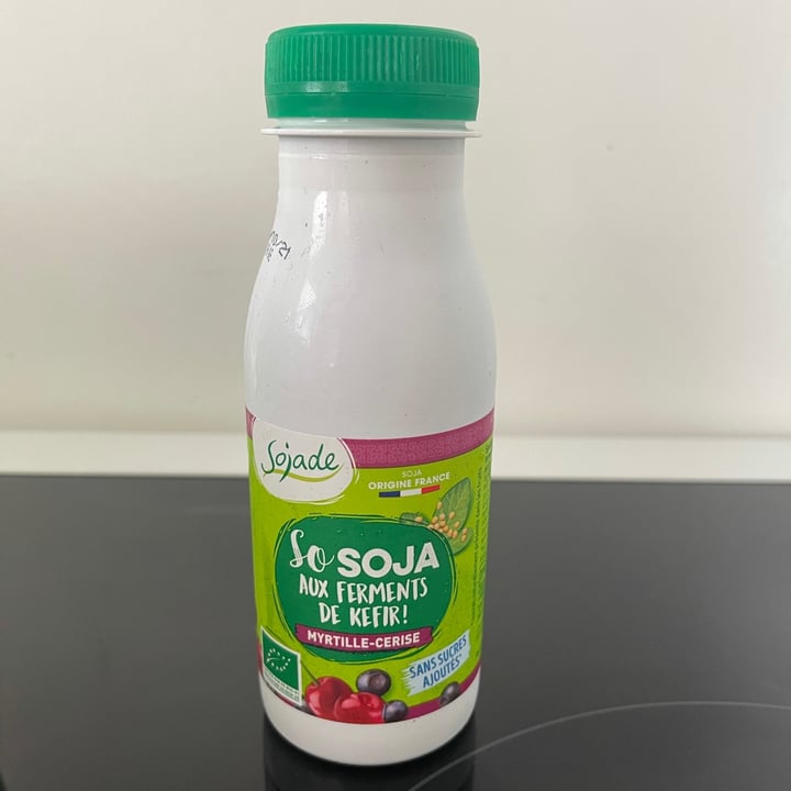 photo of Sojade So Soja! With Kefir Cultures Blueberry-Cherry shared by @clemence on  18 Sep 2021 - review
