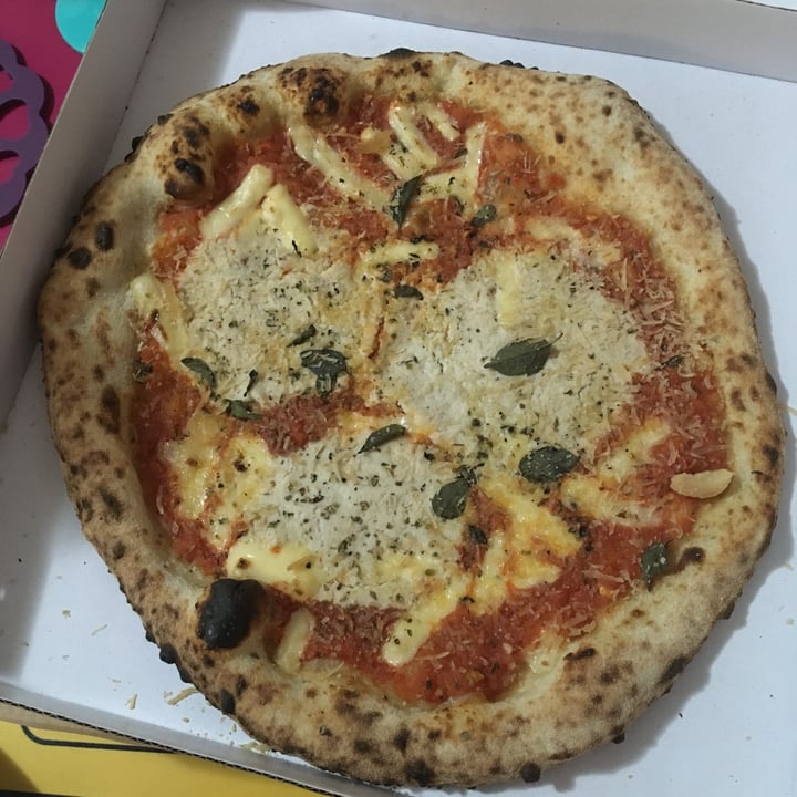 photo of Pizza Youth Pizza 3 queijos shared by @lecosta on  31 Oct 2021 - review
