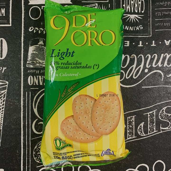 photo of Trader Joe's 9 De Oro Light shared by @valentinapiva on  14 Nov 2020 - review