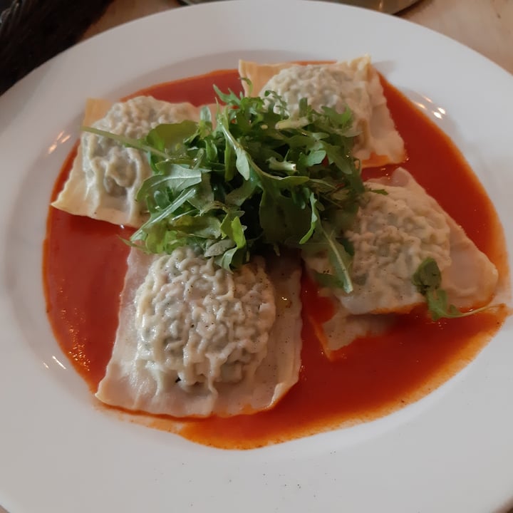 photo of Restauracja Zielony Talerzyk Lublin Ravioli with tofu and spinach shared by @giorgioalani on  04 Jul 2022 - review