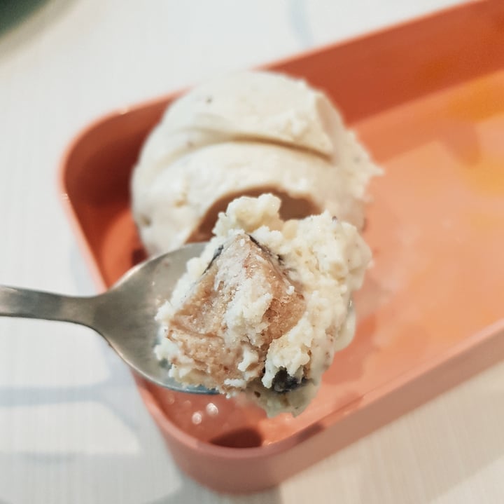 photo of Kind Kones Peanut Buttercup Ice Cream shared by @byobottlesg on  12 Apr 2021 - review