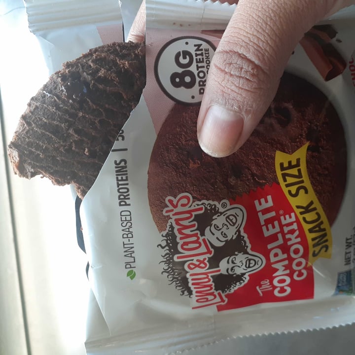 photo of Lenny & Larry’s Double chocolate snack size shared by @rain7246 on  04 Aug 2021 - review