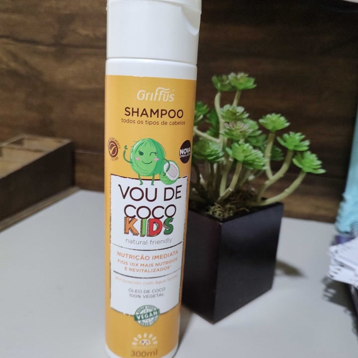 review photo of Griffus Shampoo Vou De Coco shared by @giorgiatabachi on 24 May 2022 - review