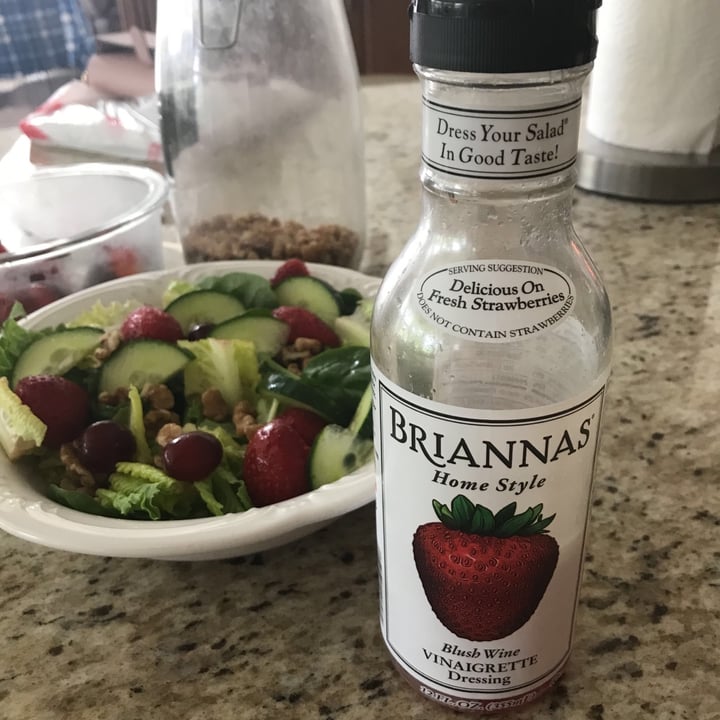 photo of Brianna’s home style dressing Brianna’s blush wine Vinaigrette dressing shared by @jkalan7 on  23 Aug 2021 - review