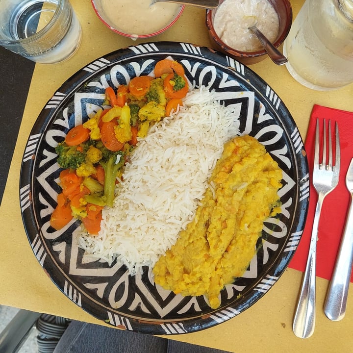 review photo of Orient Experience Snc Venezia Riso con lenticchie gialle e verdure al curry shared by @annabi90 on 02 Jun 2022 - review