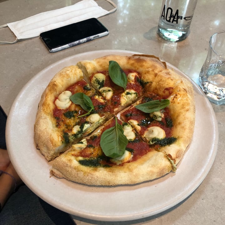 photo of Mudrá Pizza Margherita shared by @juliaarena on  18 Oct 2020 - review