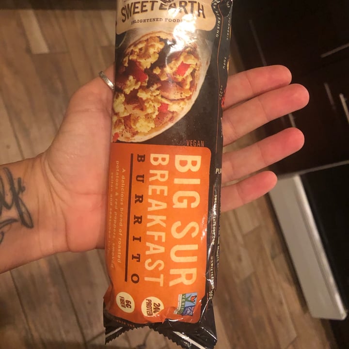 photo of Sweet Earth Big Sur Breakfast Burrito shared by @maddycakkes on  15 Jun 2020 - review