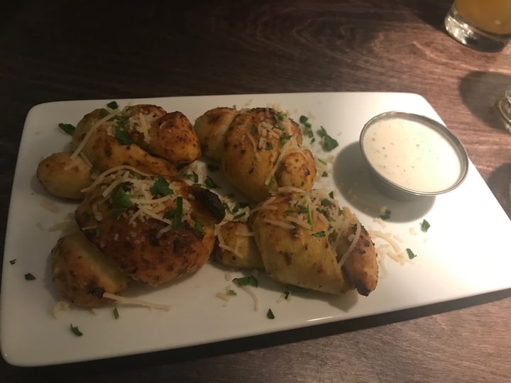 photo of Virtuous Pie Garlic Knots shared by @vegan4lyfe on  16 Mar 2020 - review