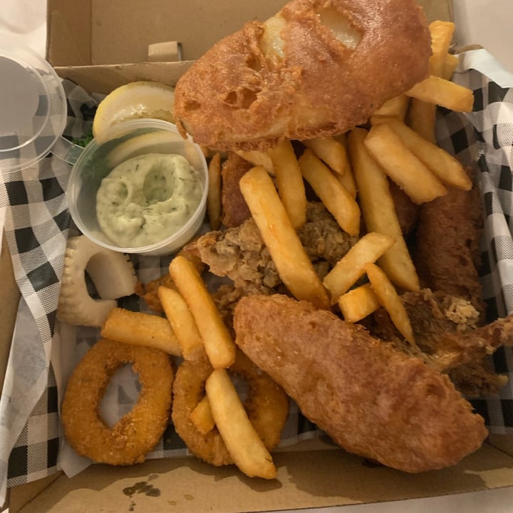 review photo of Nuthin Fyshy Fyshermans Basket shared by @sandwitchvegan on 09 Nov 2022 - review