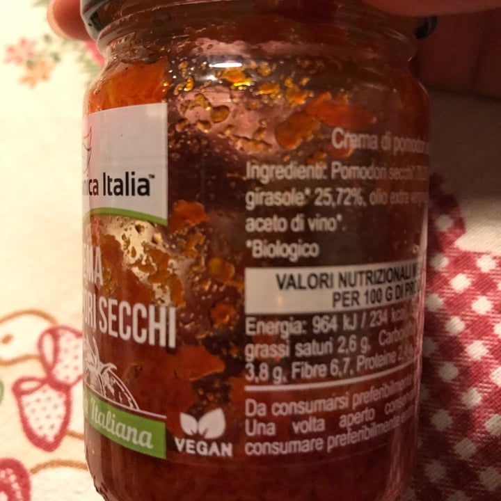 photo of Bio Organica Italia Crema di pomodori secchi shared by @miliz on  30 Dec 2021 - review