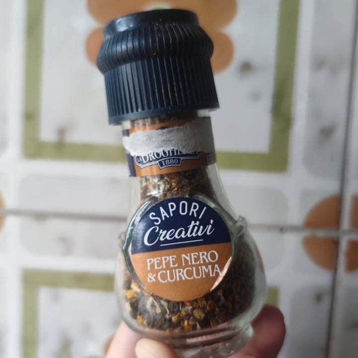 review photo of La drogheria 1880 Pepe nero e curcuma shared by @lunalullabyjam on 06 May 2022 - review