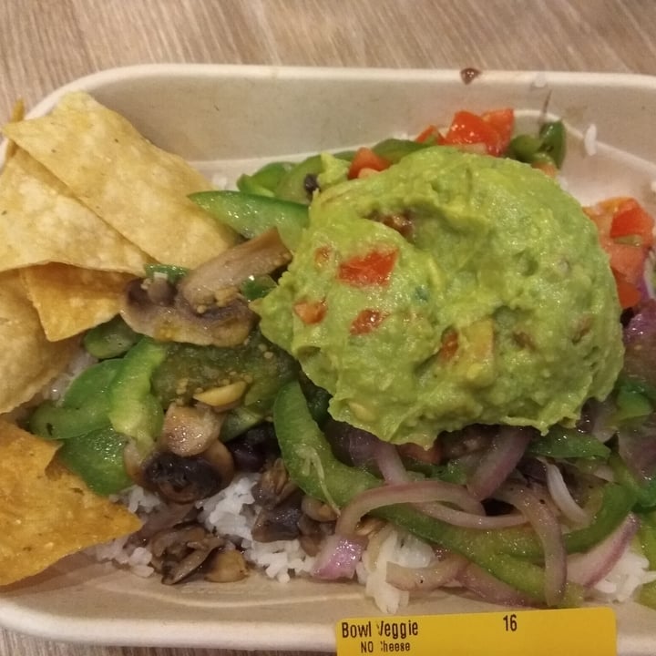 photo of Guzman Y Gomez - Asia Square Veggie Burrito Bowl shared by @cody on  10 Oct 2020 - review