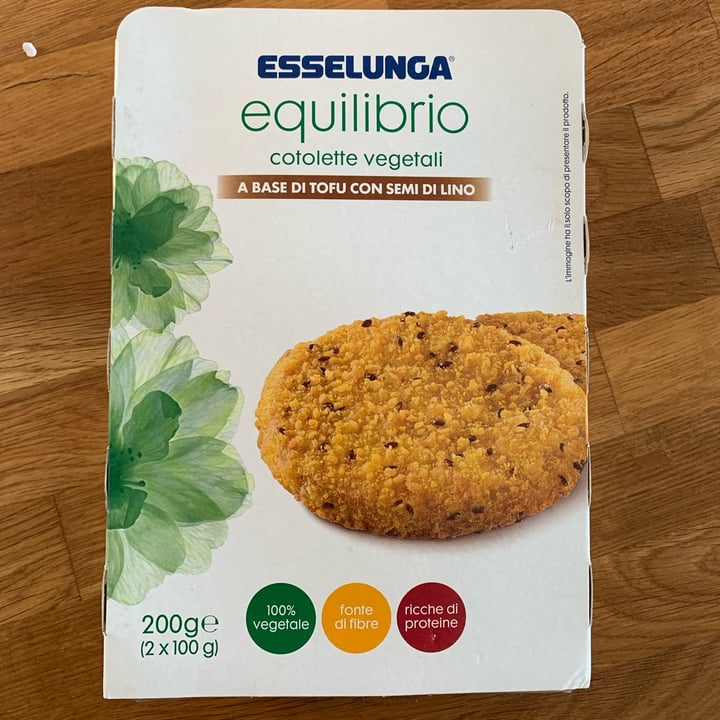 photo of  Esselunga Cotolette vegetali a base di tofu con semi di lino shared by @lexthemad on  16 Apr 2022 - review