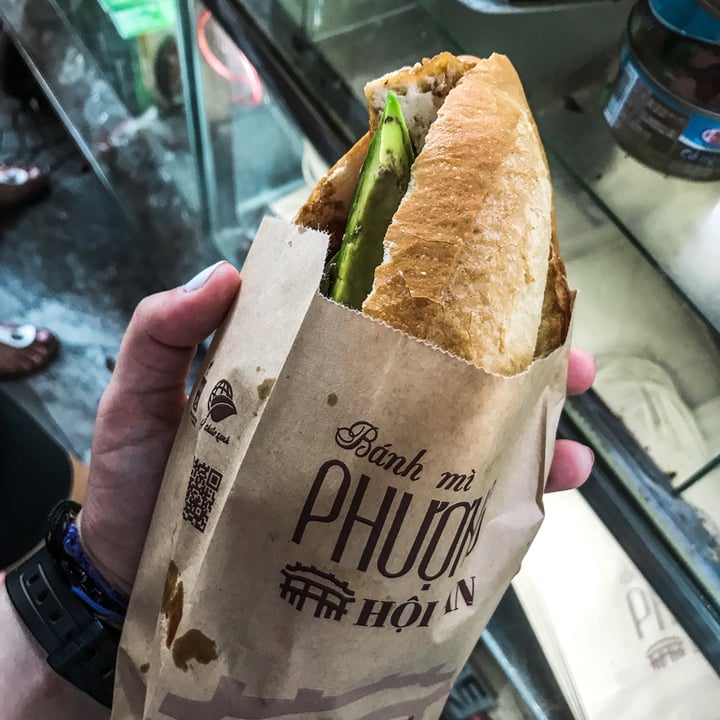 photo of Bánh Mì Phượng Banh mi Vegan shared by @cheerfulchickpea on  15 Sep 2020 - review