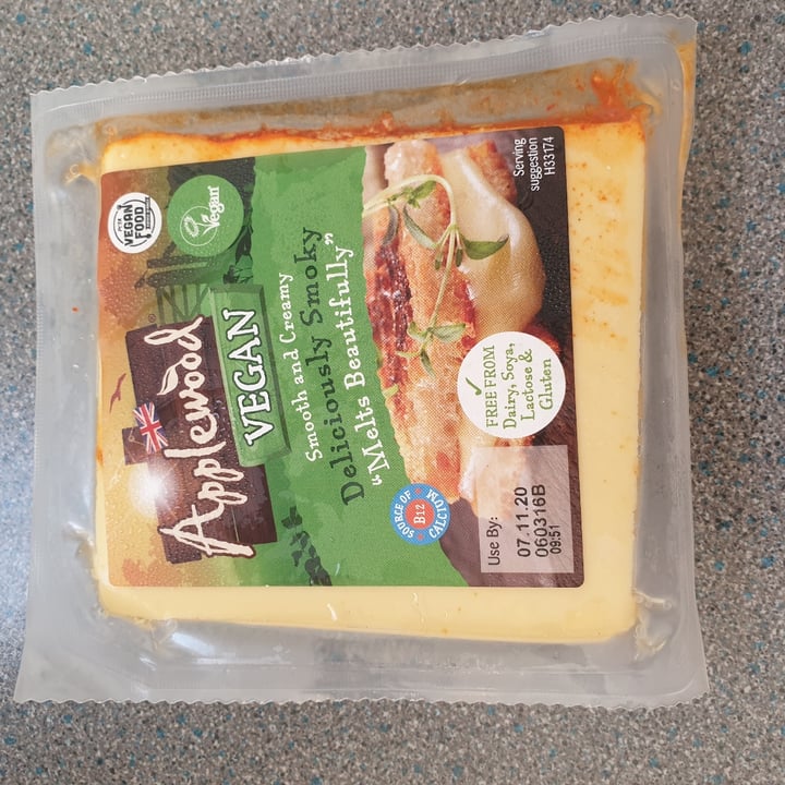 review photo of Applewood Applewood Vegan Smoky Cheese Alternative shared by @apconceicao on 16 Aug 2020 - review