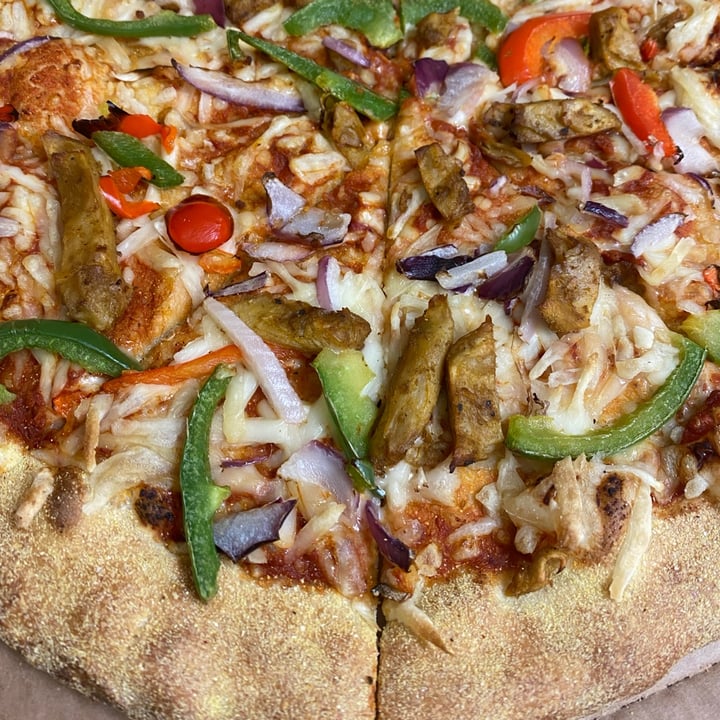 review photo of Dominos Pizza The Chick-Aināt shared by @emmysea on 02 Feb 2022 - review