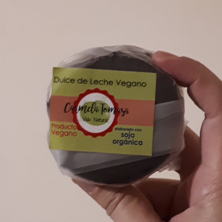 photo of Carmela Tomasa Alfajor Dulce de Leche Vegano shared by @alicia1977 on  14 Oct 2020 - review