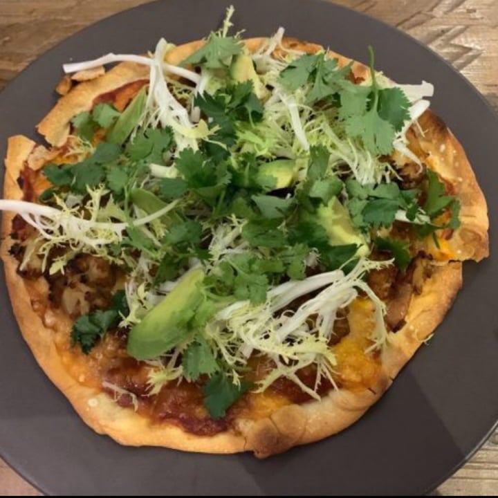 review photo of POP Vegan Four Seasons Pizza shared by @vic0919 on 16 Jun 2020 - review
