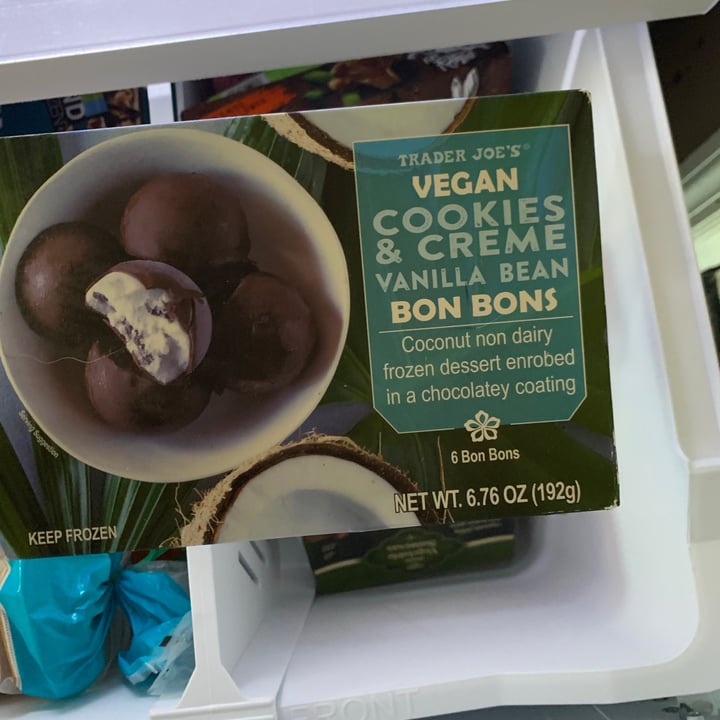 photo of Trader Joe's Vegan Cookies & Cream Vanilla Bean Bon Bons shared by @deades0125 on  17 Jun 2021 - review