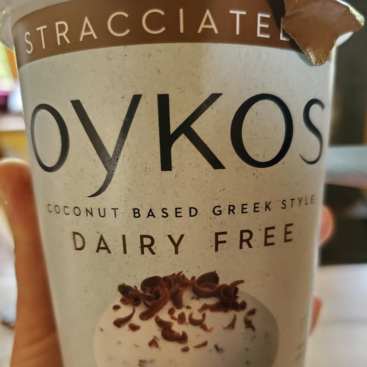 photo of Oykos Stracciatella Coconut Based Greek Style shared by @fraviktor on  29 Apr 2022 - review