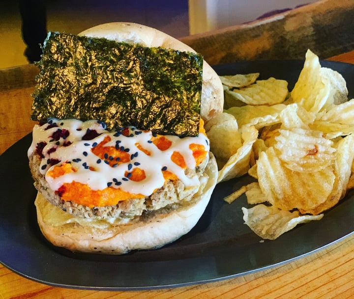 review photo of Burrowing Owl The burger special shared by @jlgoesvegan on 14 Nov 2018 - review
