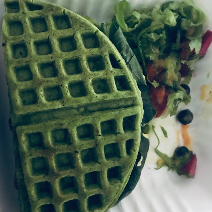 photo of Vegamo MX Waffle Sandwich Chewbacca shared by @rousromero on  12 Aug 2020 - review