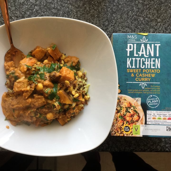 photo of Plant Kitchen (M&S) Sweet Potato & Cashew Curry shared by @ameriamber on  23 Apr 2021 - review