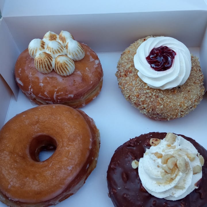 photo of Bungnuts veganos Donut Morgan y Bunga shared by @camhegre on  03 Mar 2022 - review