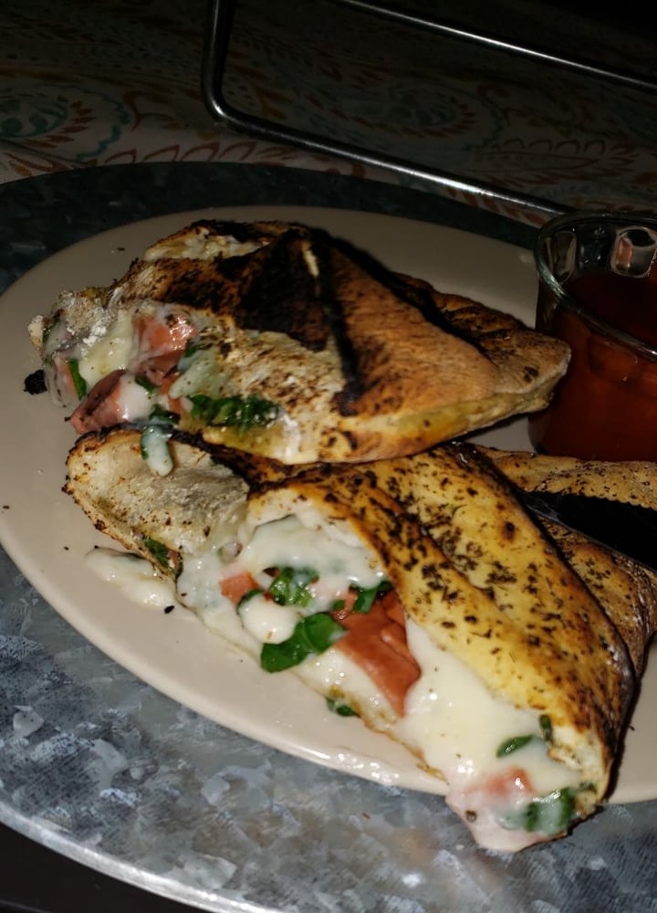 photo of Ixteriolo's Calzone shared by @katiardz on  16 Dec 2019 - review