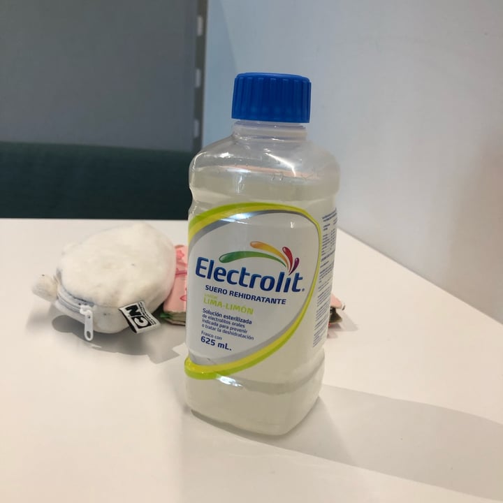 review photo of Electrolit Lima Limon shared by @sofiariverag on 05 Dec 2021 - review