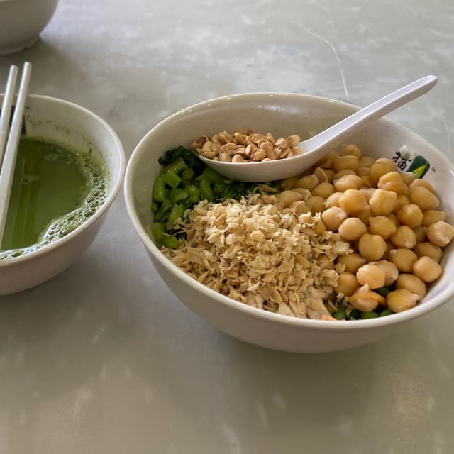 Foto do prato “Thunder Tea Chickpea”
